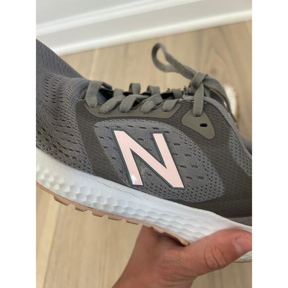 New Balance 520 Athletic Cross Training Lightweight Women's Shoes Size 8 Gray - Picture 10 of 11